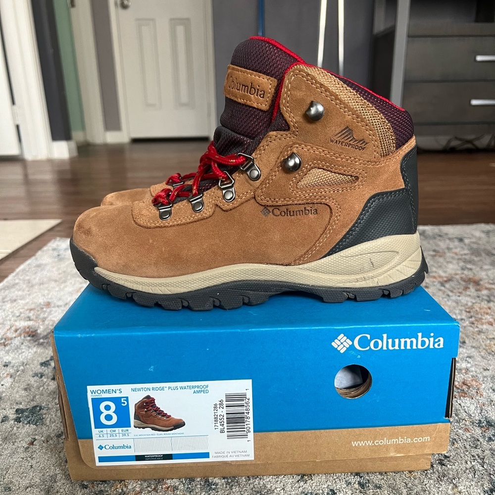 Columbia Newton Ridge Plus Waterproof Amped 8.5